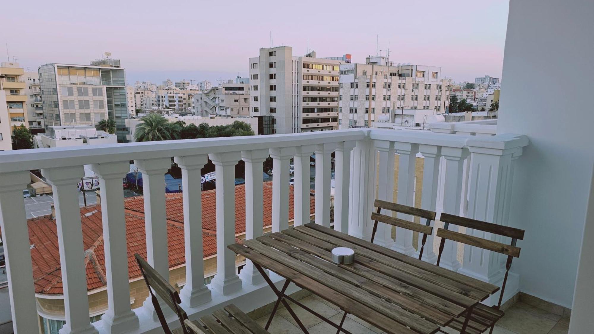 Stay Cosmo City Suites Nikosia Eksteriør bilde
