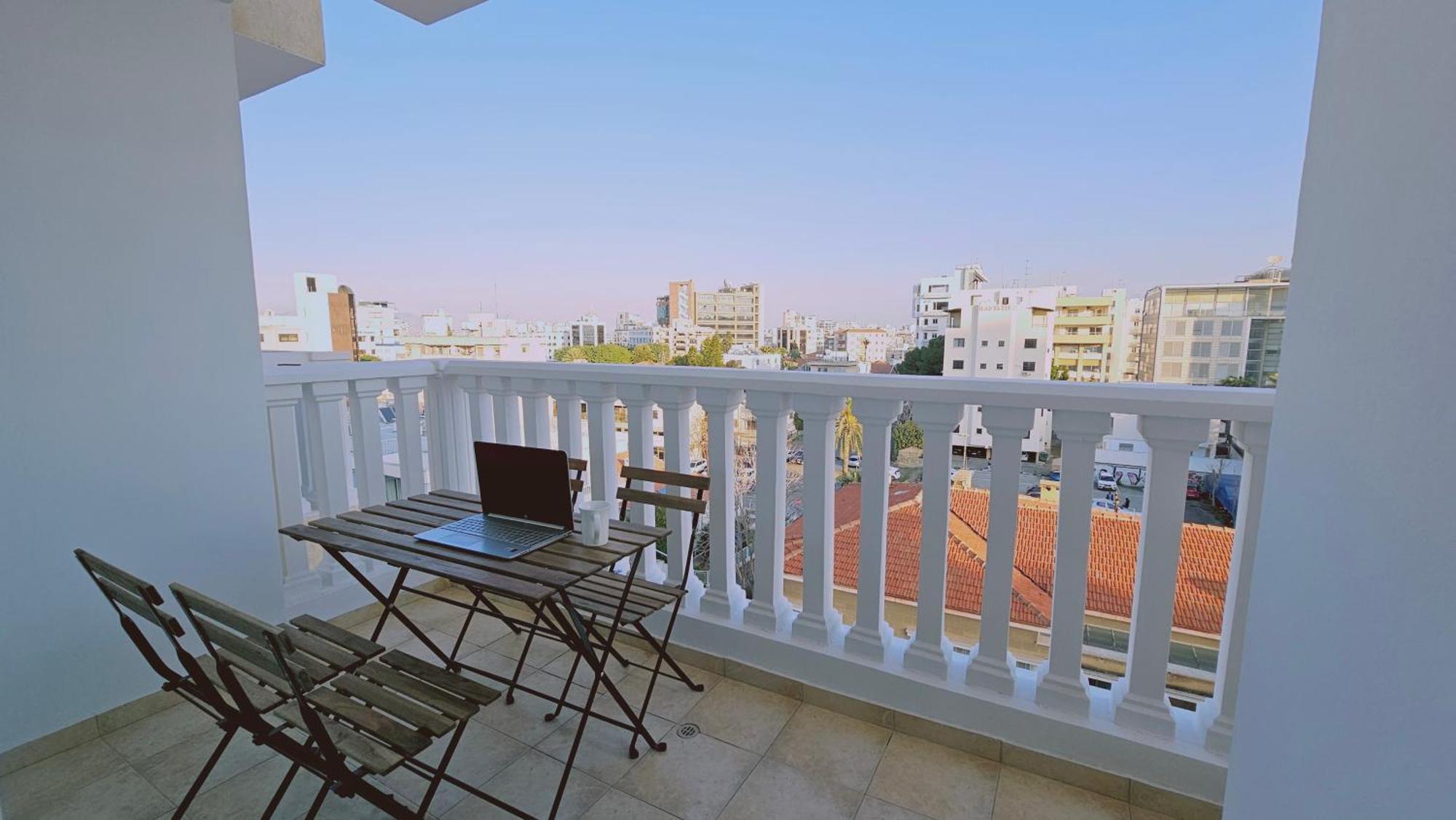 Stay Cosmo City Suites Nikosia Eksteriør bilde