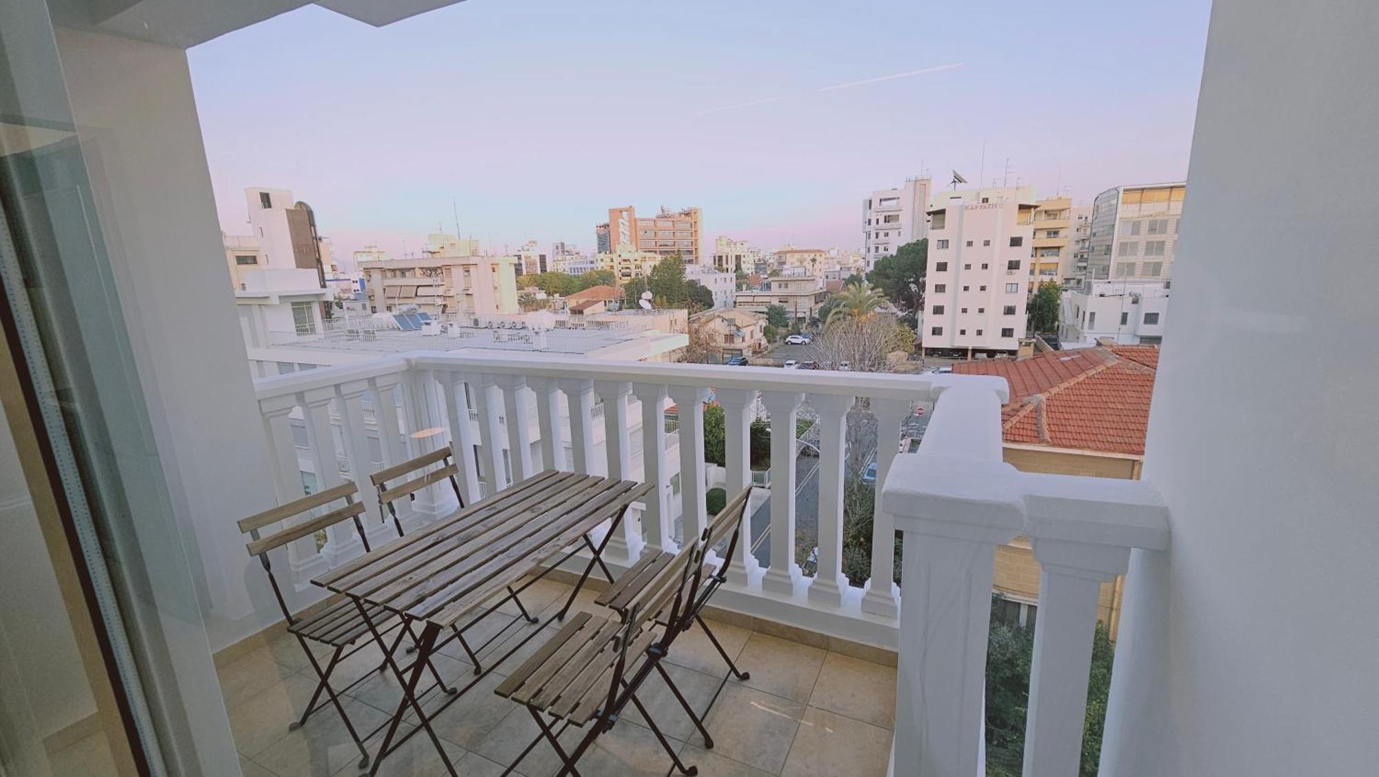 Stay Cosmo City Suites Nikosia Eksteriør bilde